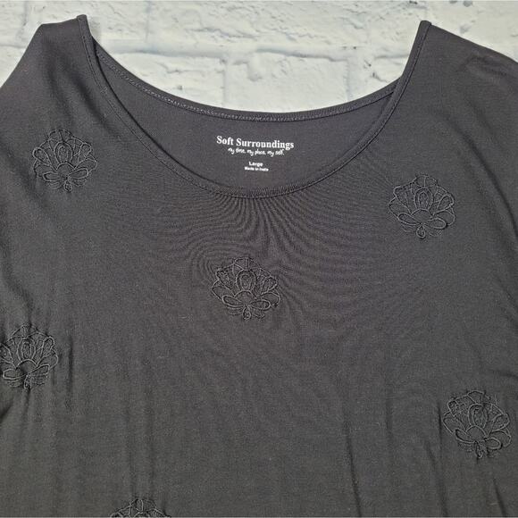 Soft Surroundings Black Embroidered Tunic size Large - Picture 9 of 10